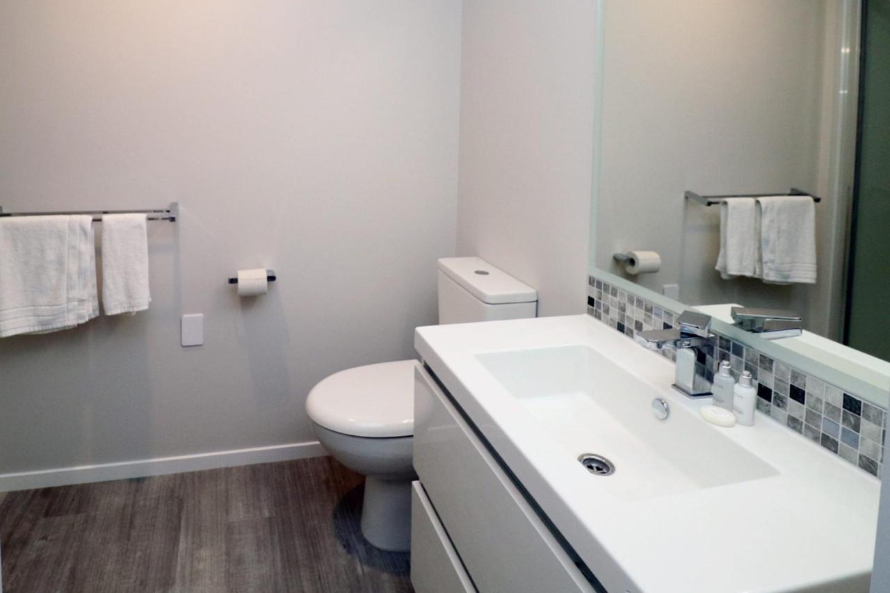 Apartment On Beale Street Хамилтън Екстериор снимка